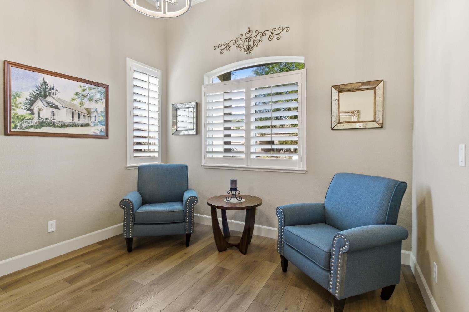 816 Hildebrand Circle