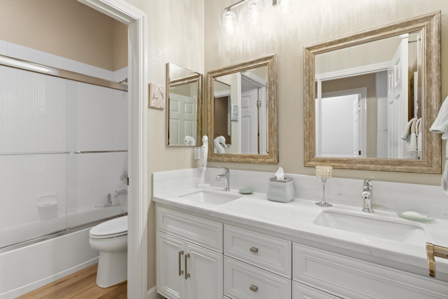 816 Hildebrand Circle