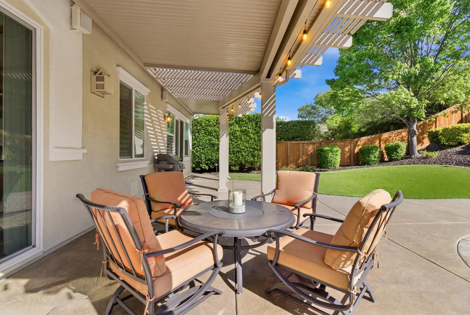 816 Hildebrand Circle