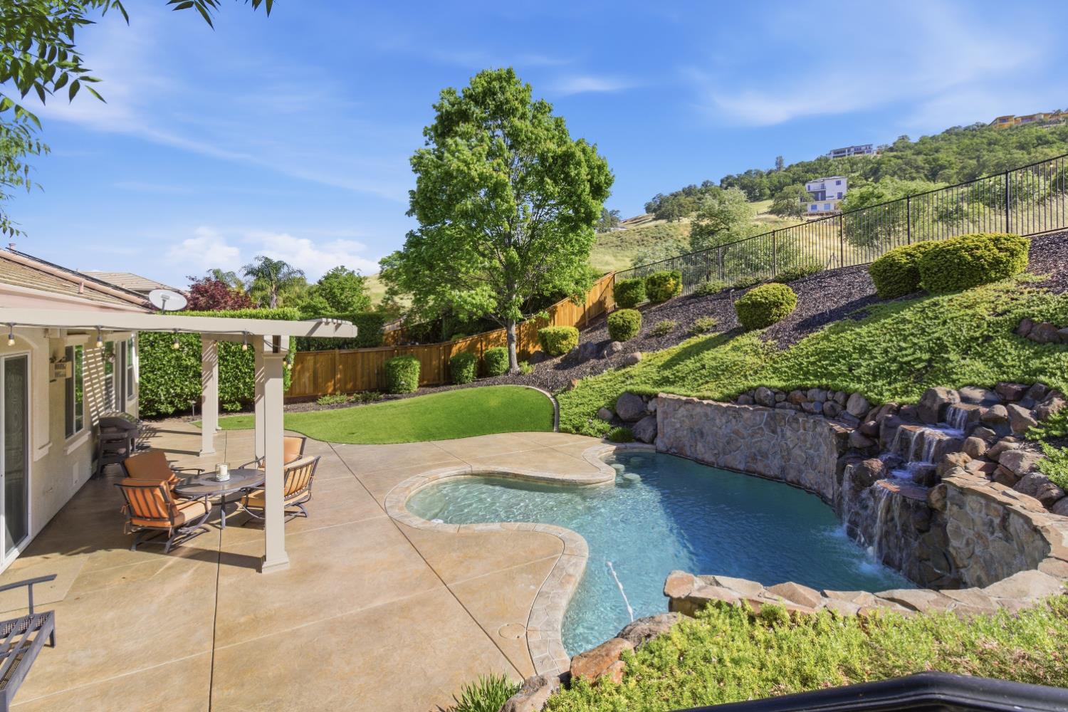 816 Hildebrand Circle