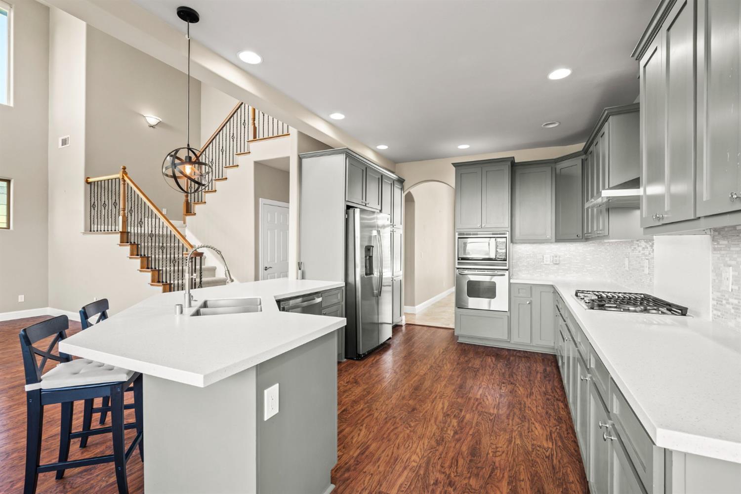 6439 Caddie Court