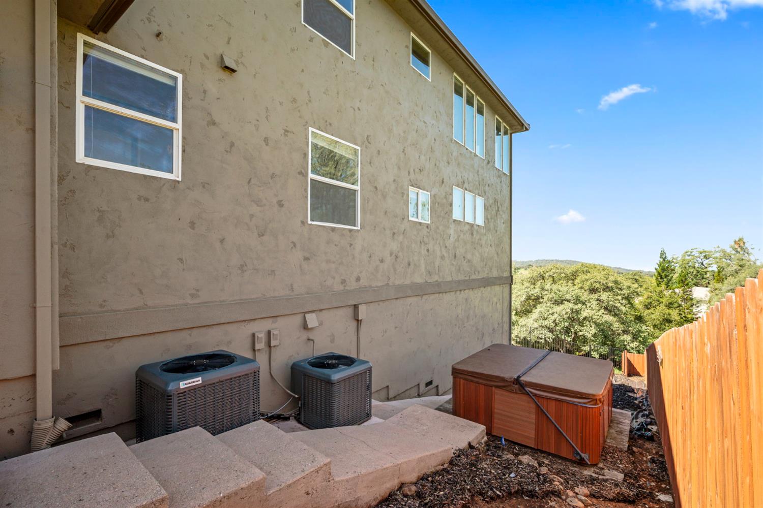 6439 Caddie Court