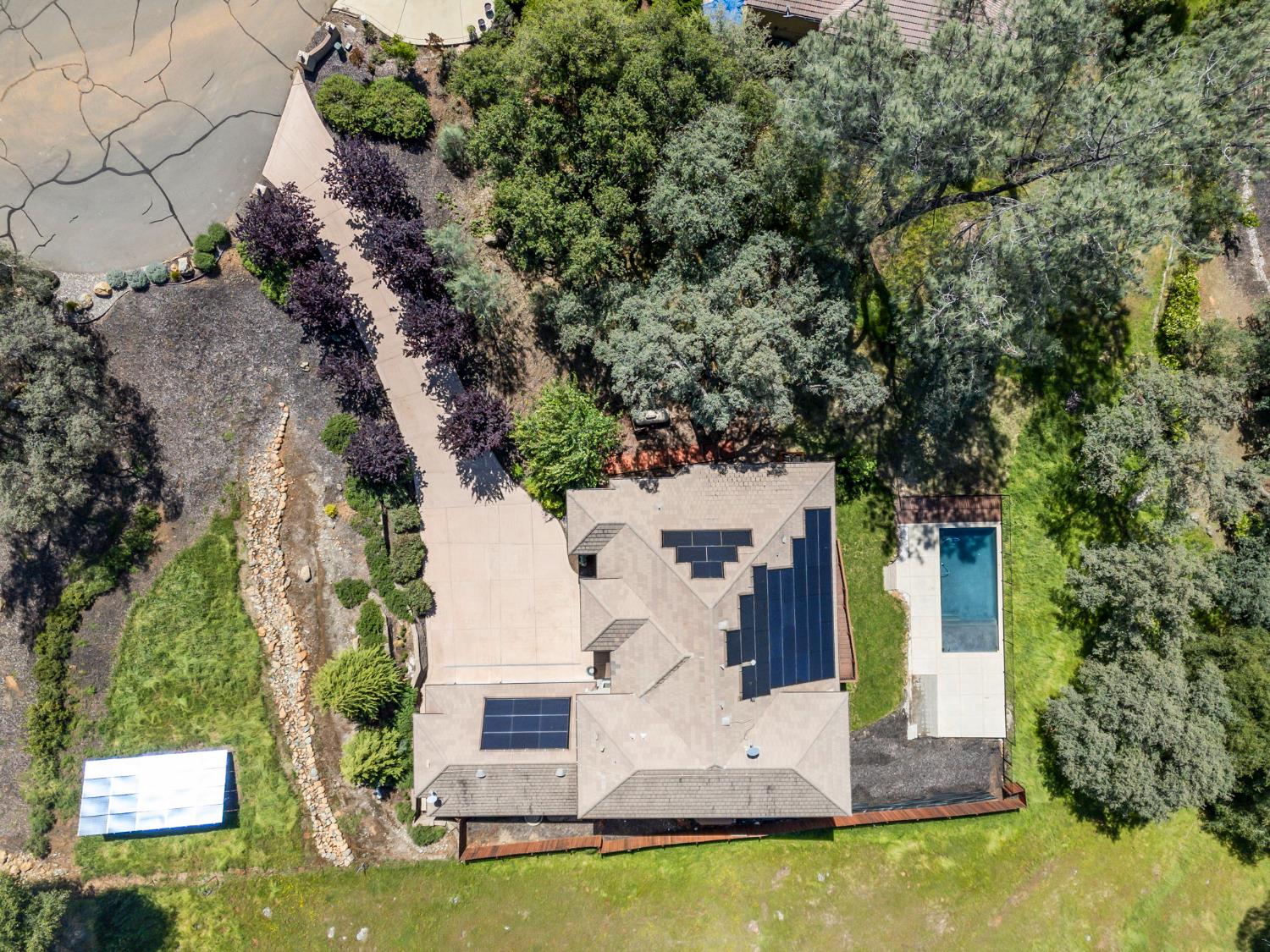 6439 Caddie Court