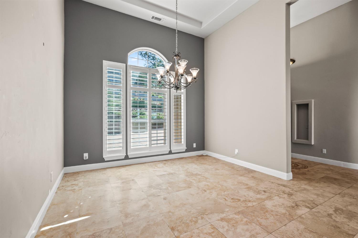 6439 Caddie Court