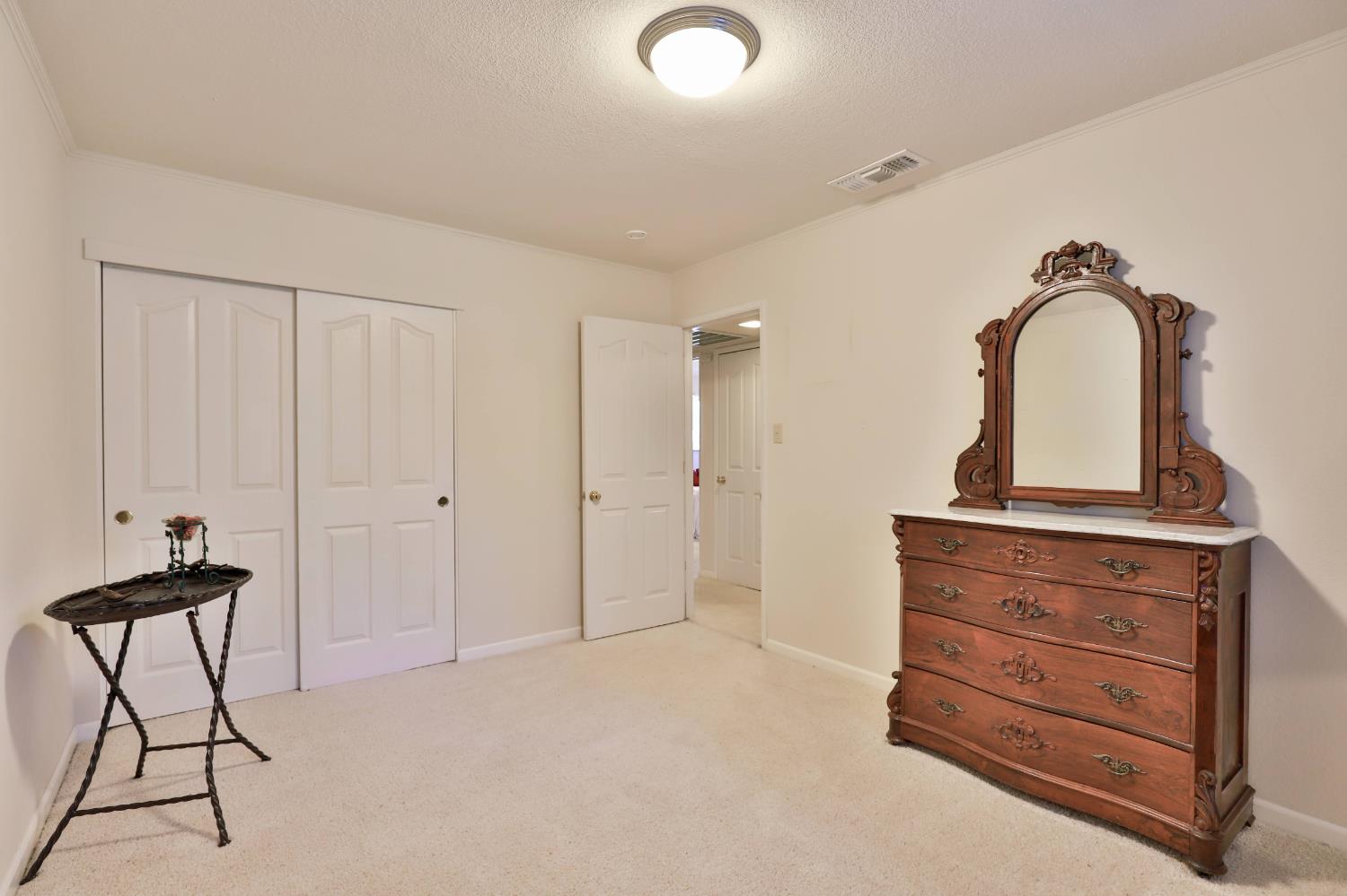 3840 Greenstone Road