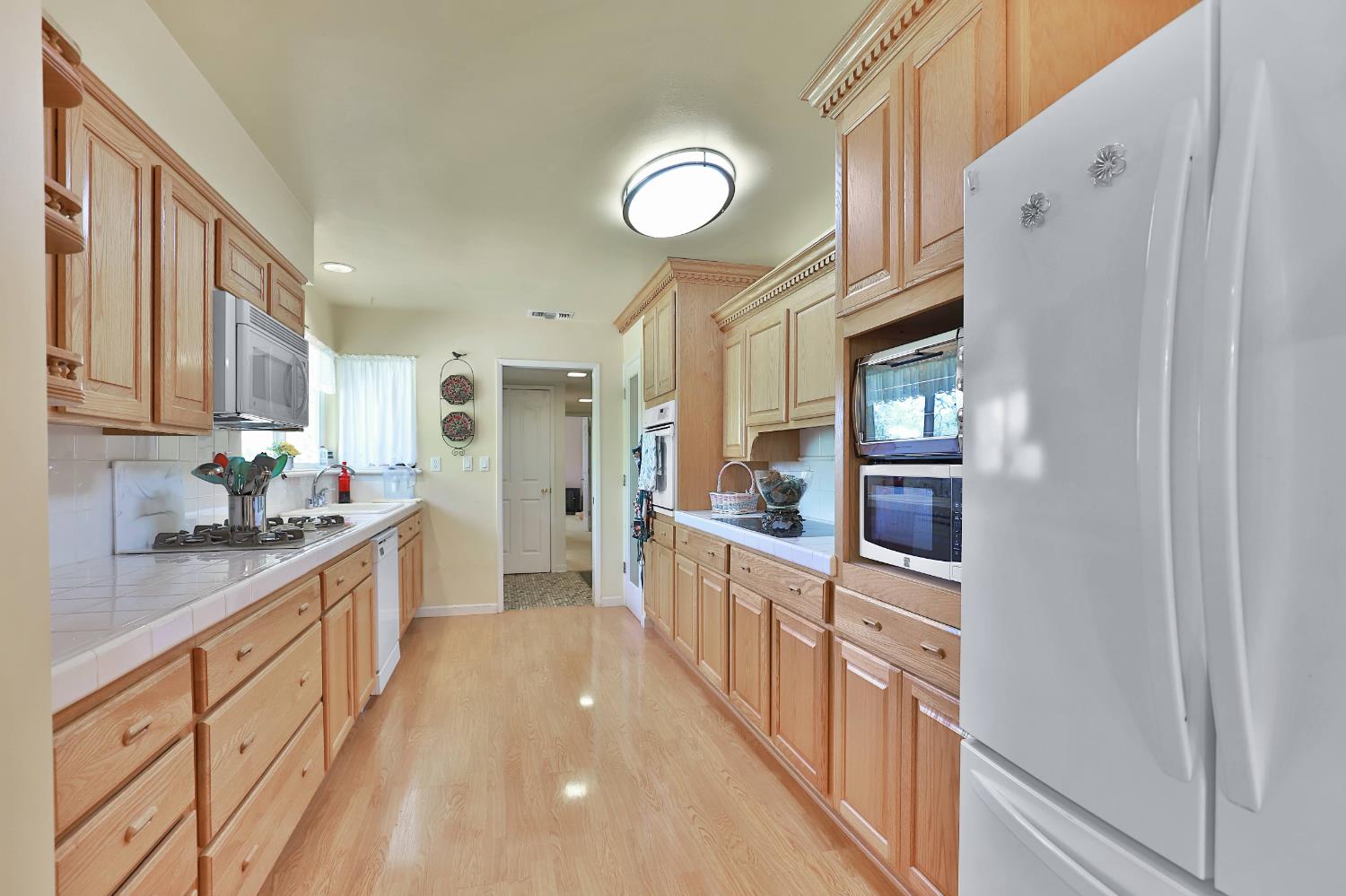 3840 Greenstone Road