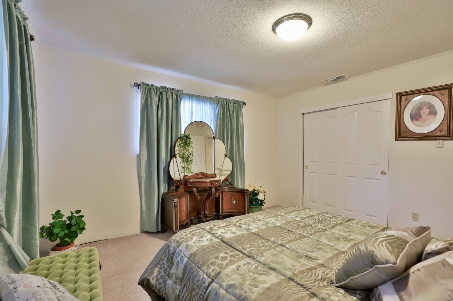 3840 Greenstone Road