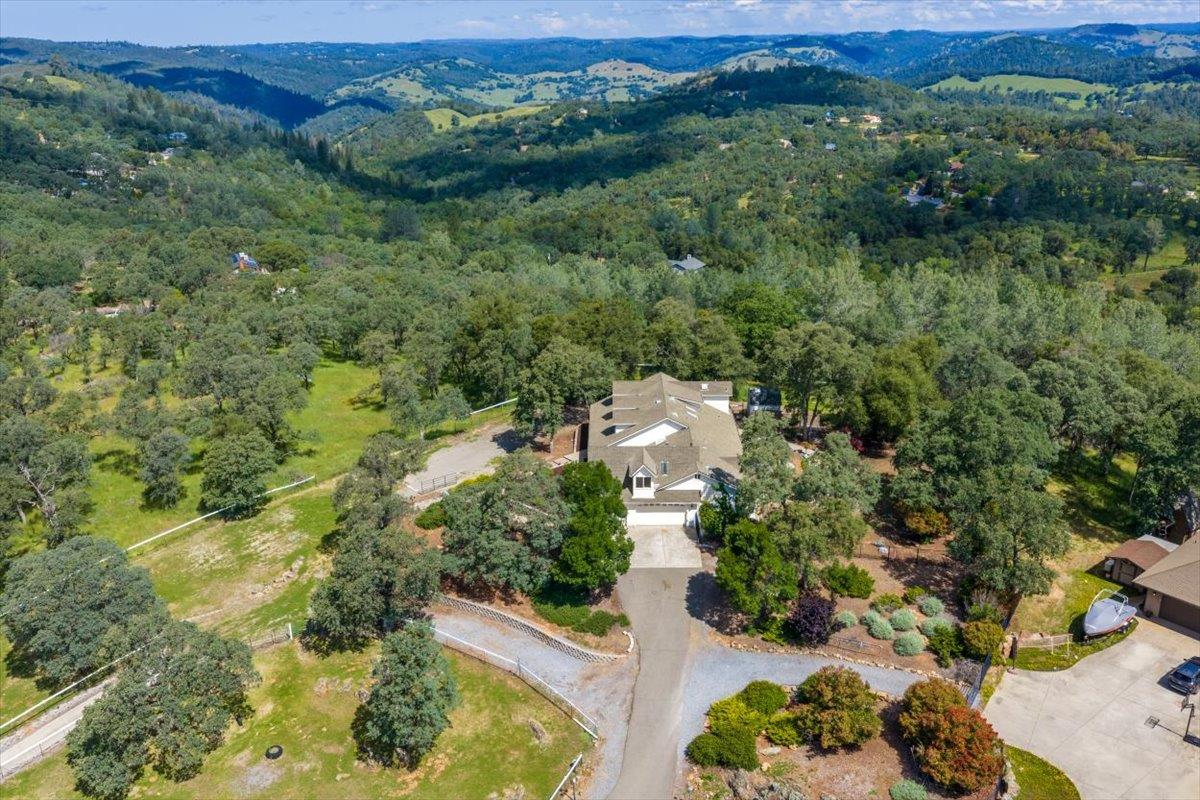 1200 W El Largo Drive
