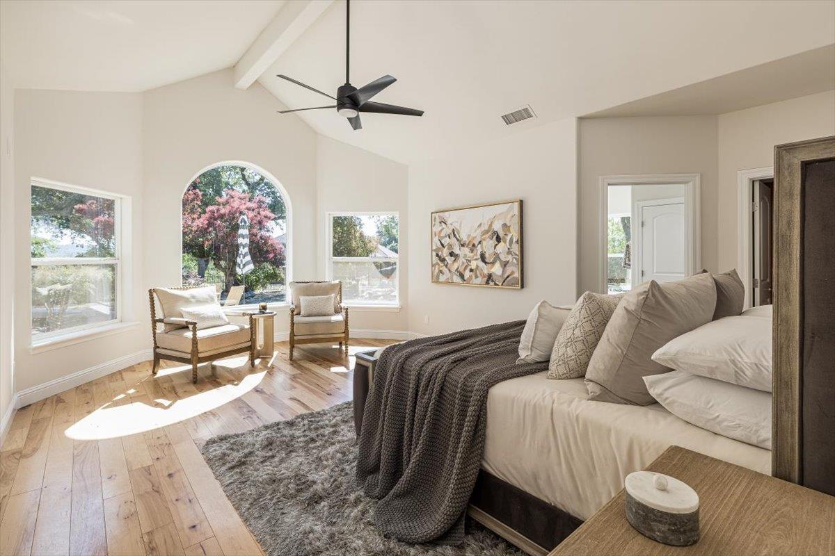 1200 W El Largo Drive