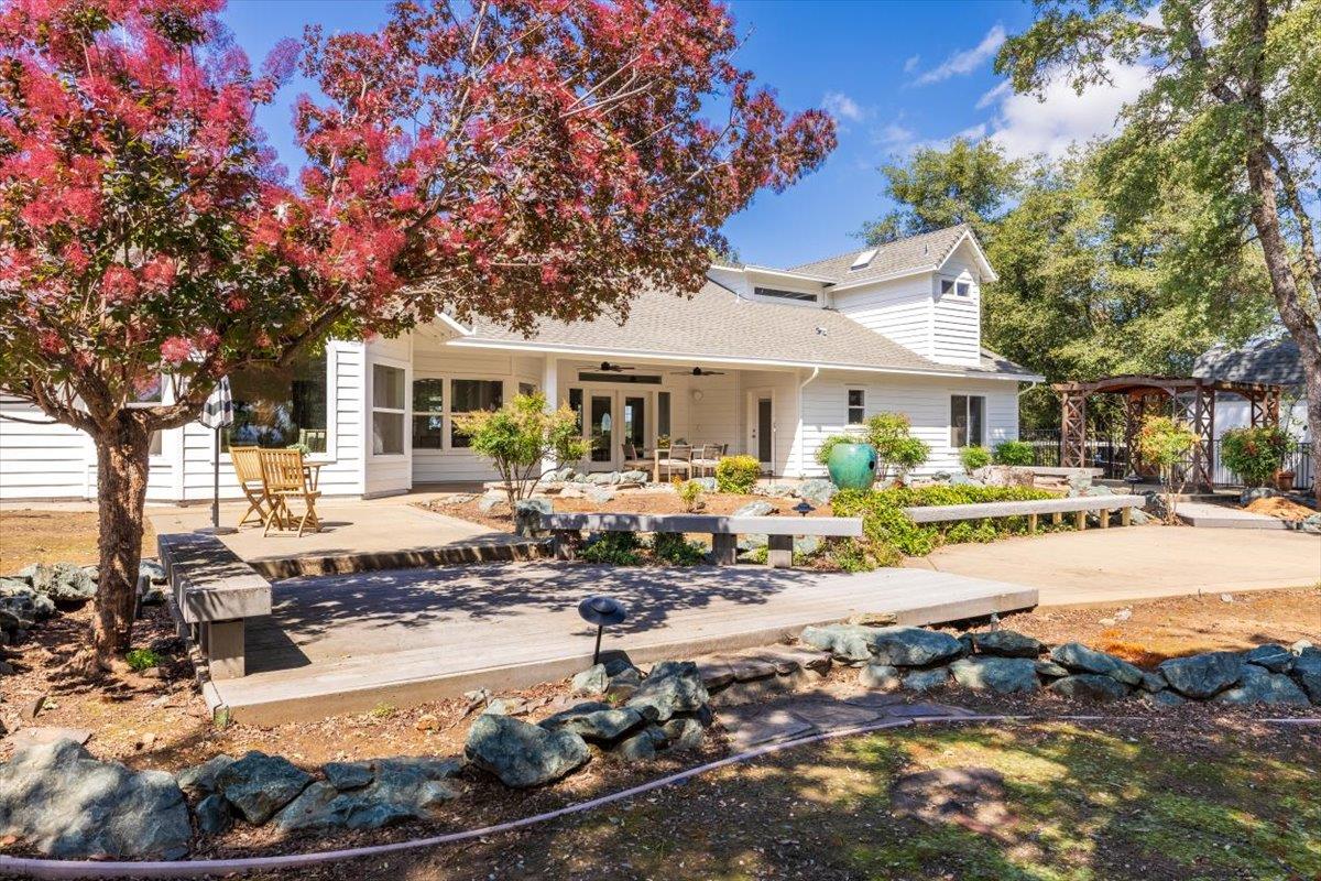 1200 W El Largo Drive