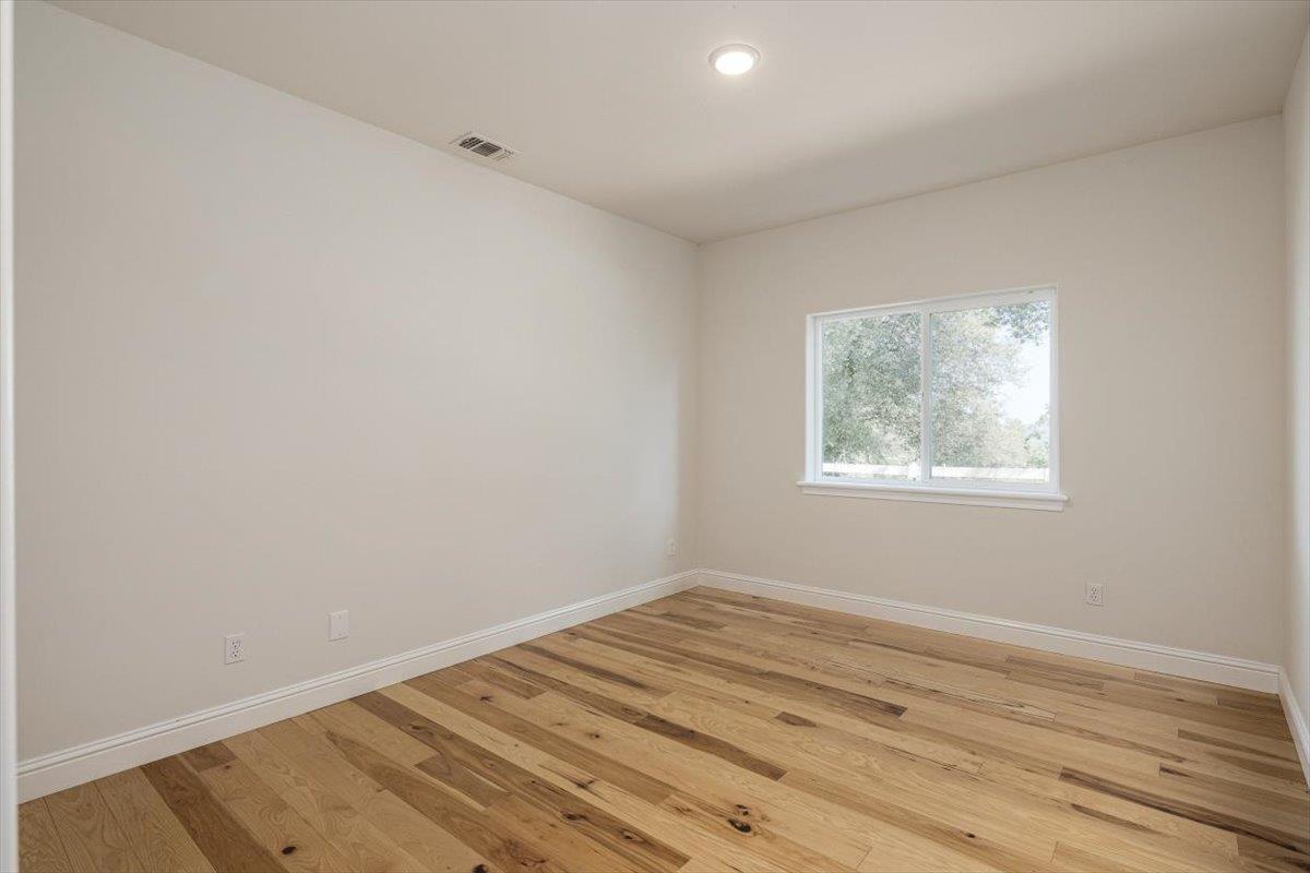 1200 W El Largo Drive