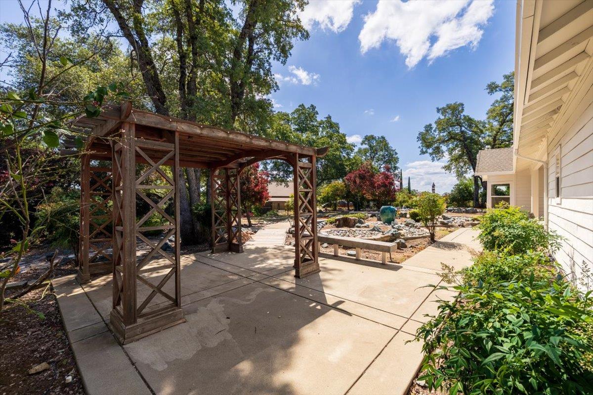 1200 W El Largo Drive
