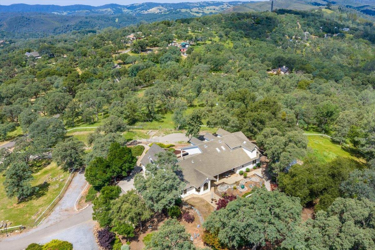 1200 W El Largo Drive