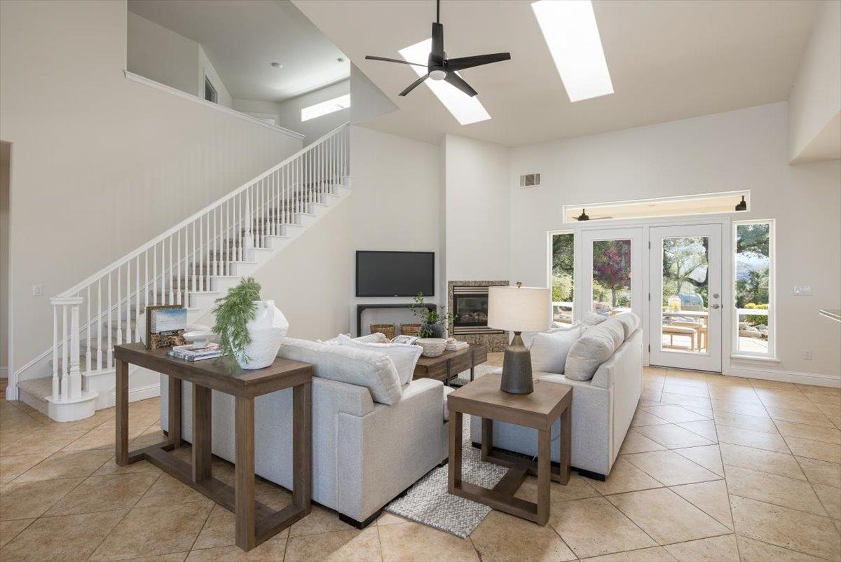 1200 W El Largo Drive