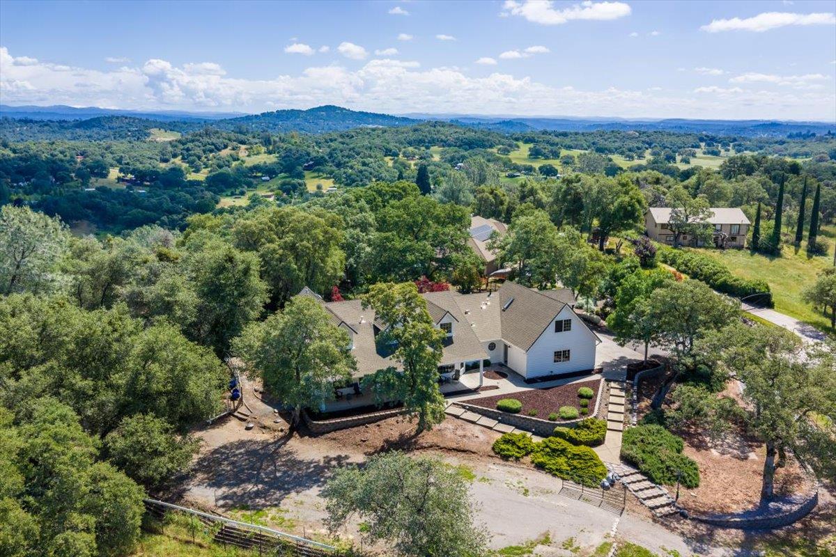 1200 W El Largo Drive