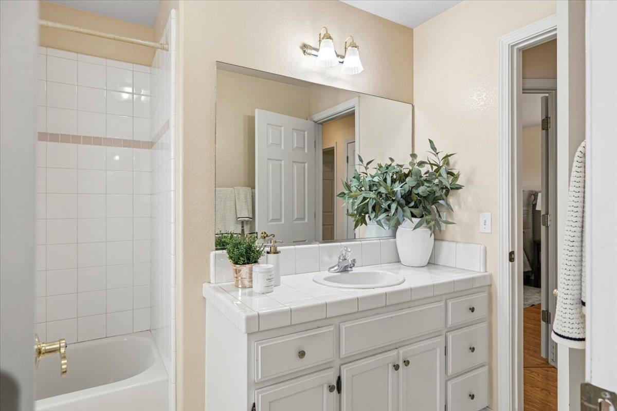3040 Granada Court 16