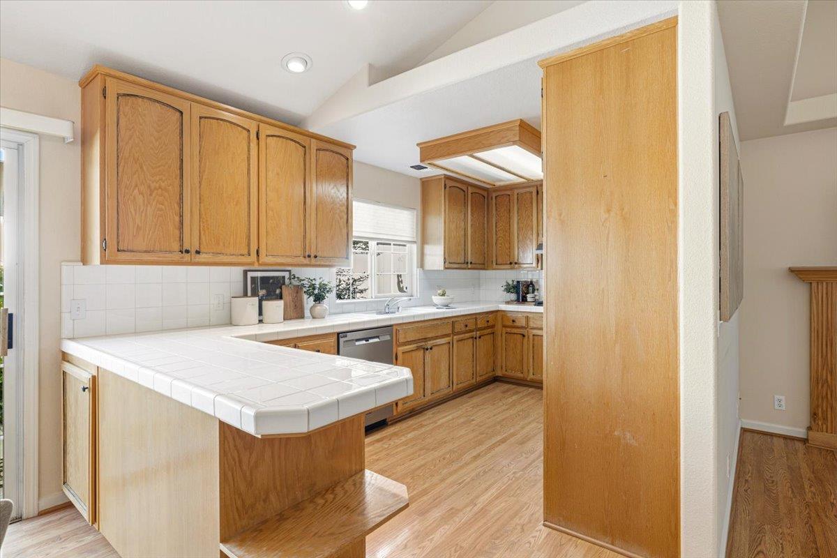 3040 Granada Court 16