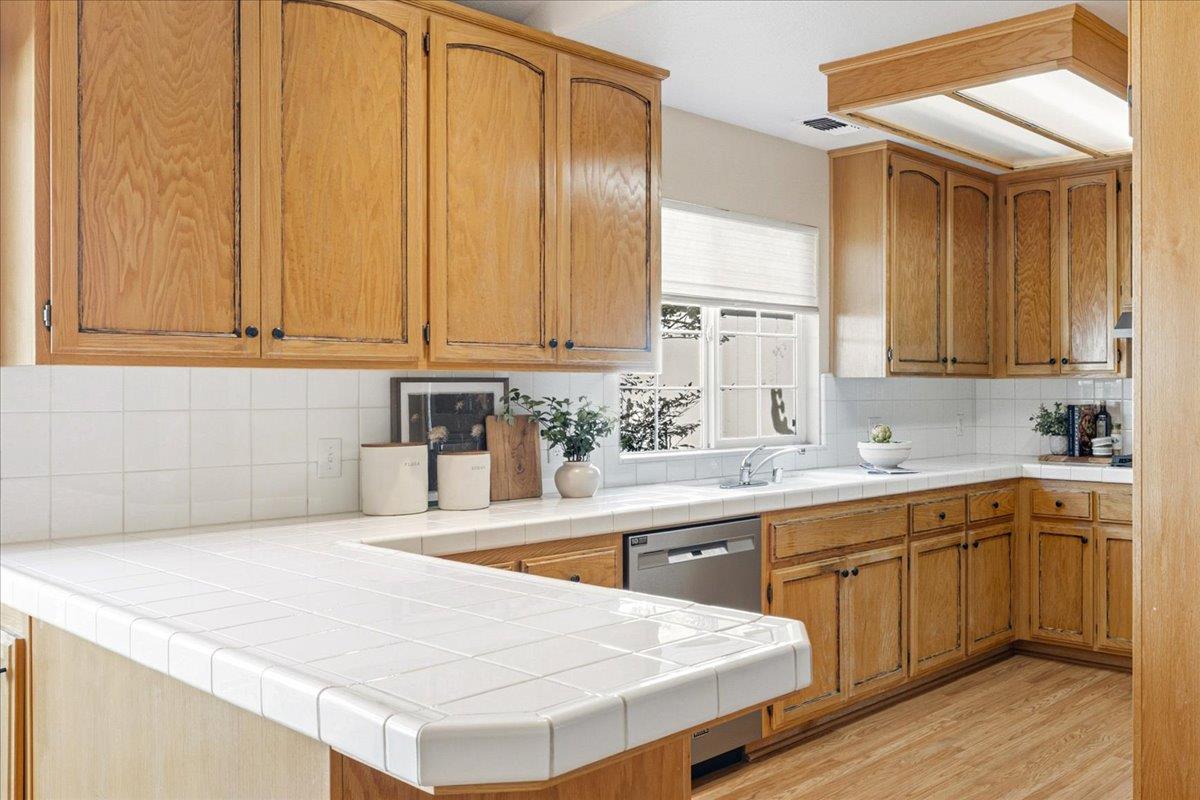 3040 Granada Court 16