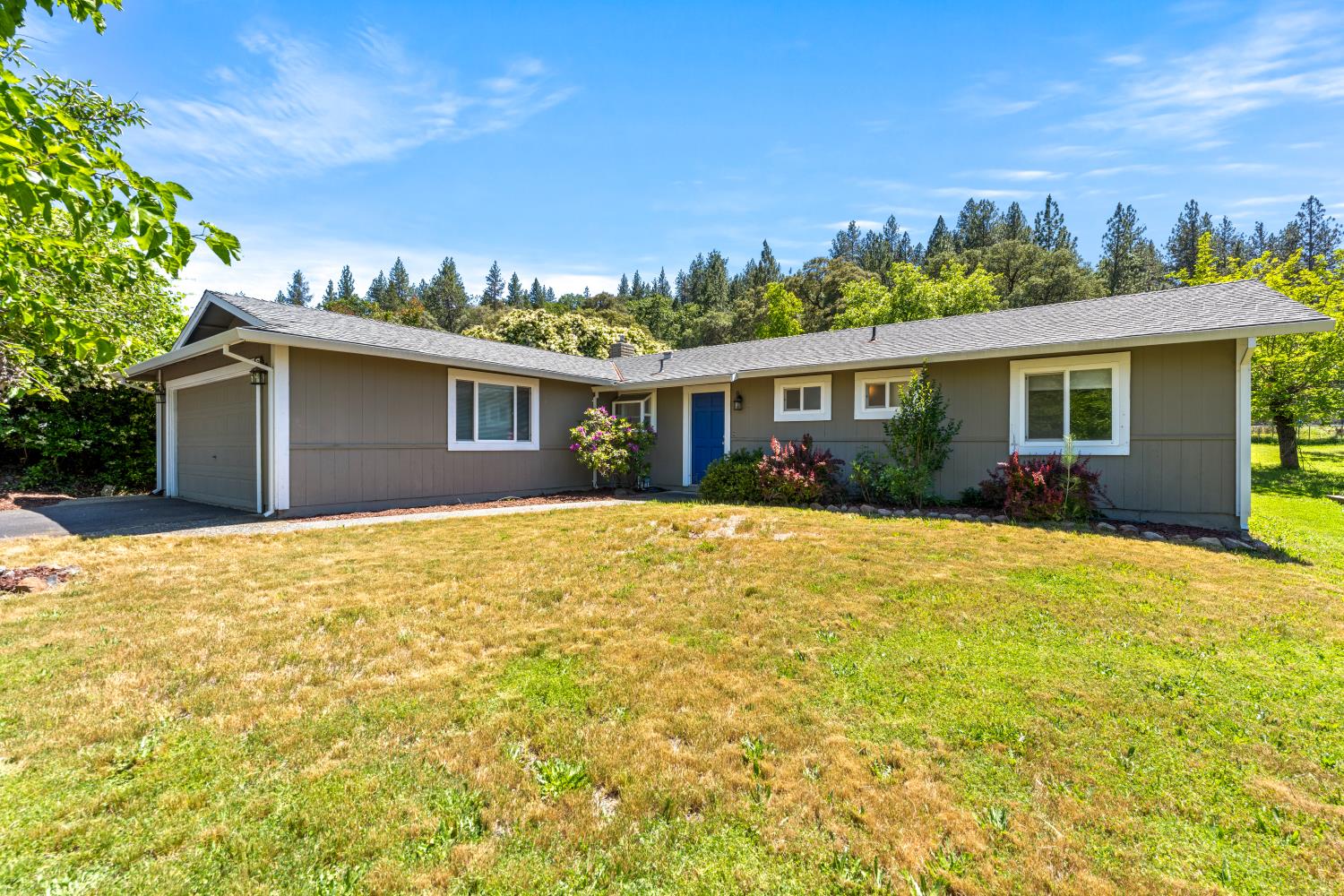 13806 Torrey Pines Drive