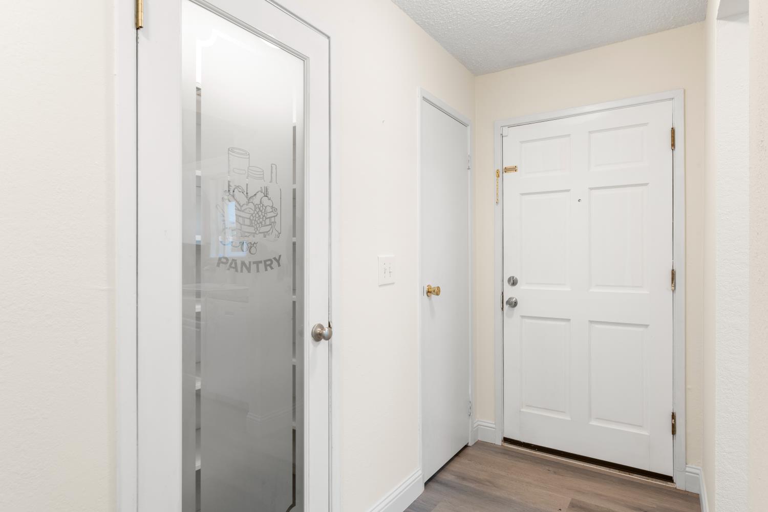 13806 Torrey Pines Drive