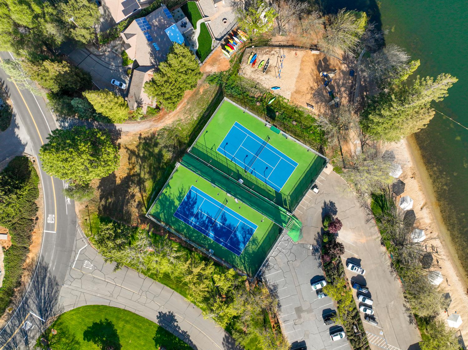 13806 Torrey Pines Drive