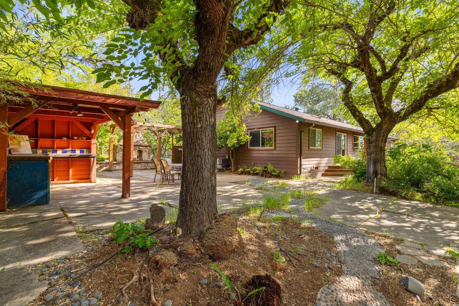 9340 Mosquito Road