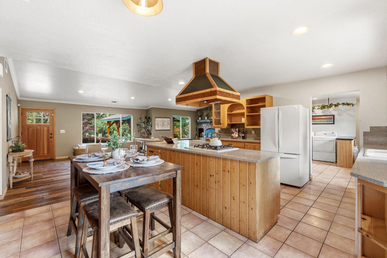 9340 Mosquito Road
