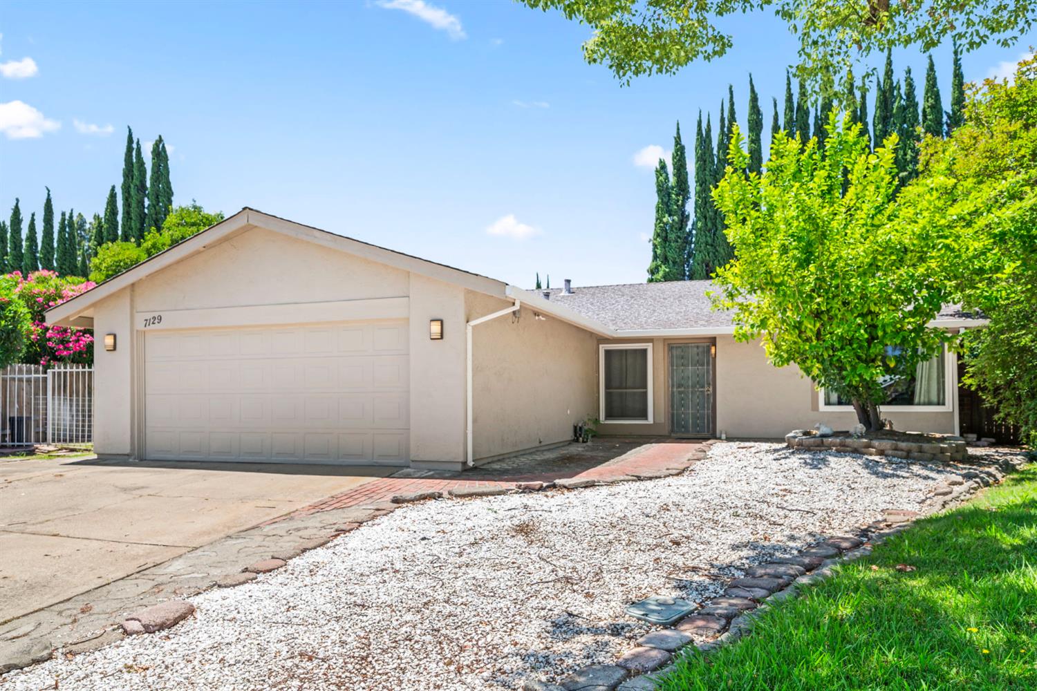 7129 Dawn View Court