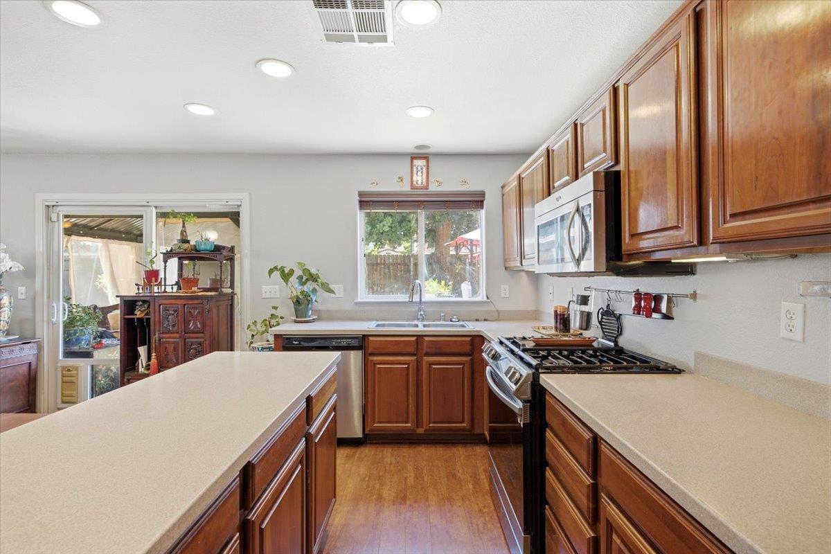 4253 Narraganset Way