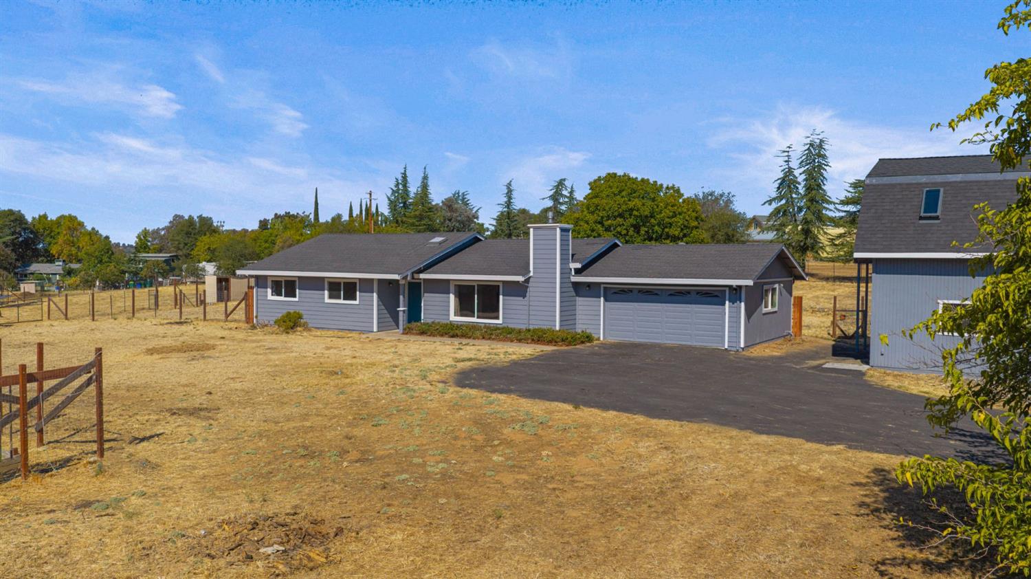 1206 Los Robles Road