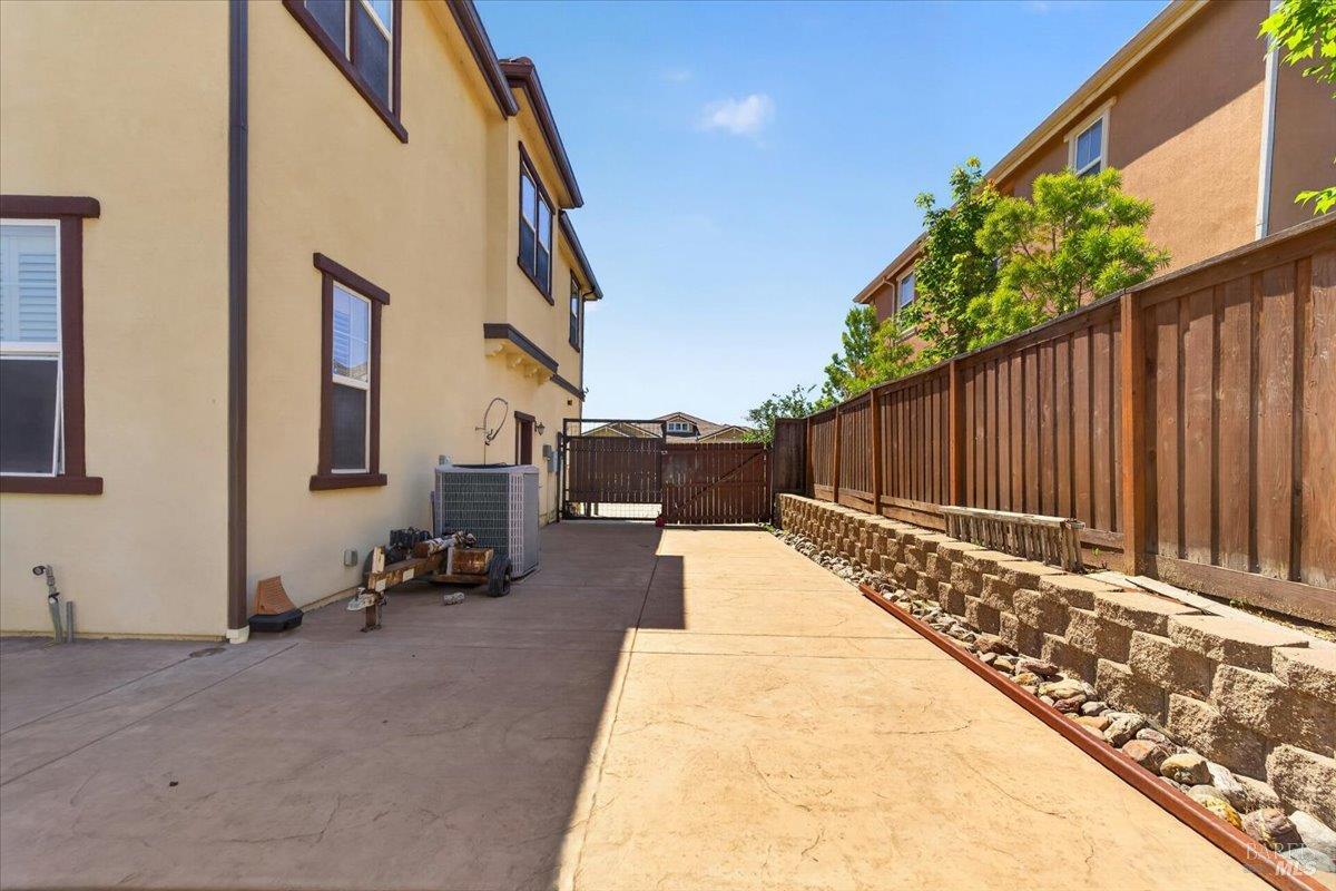 306 Shining Horse Way