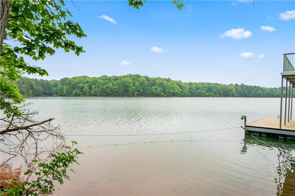 2555 Chattahoochee Lane