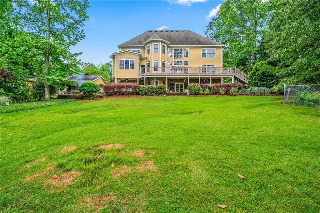 2555 Chattahoochee Lane