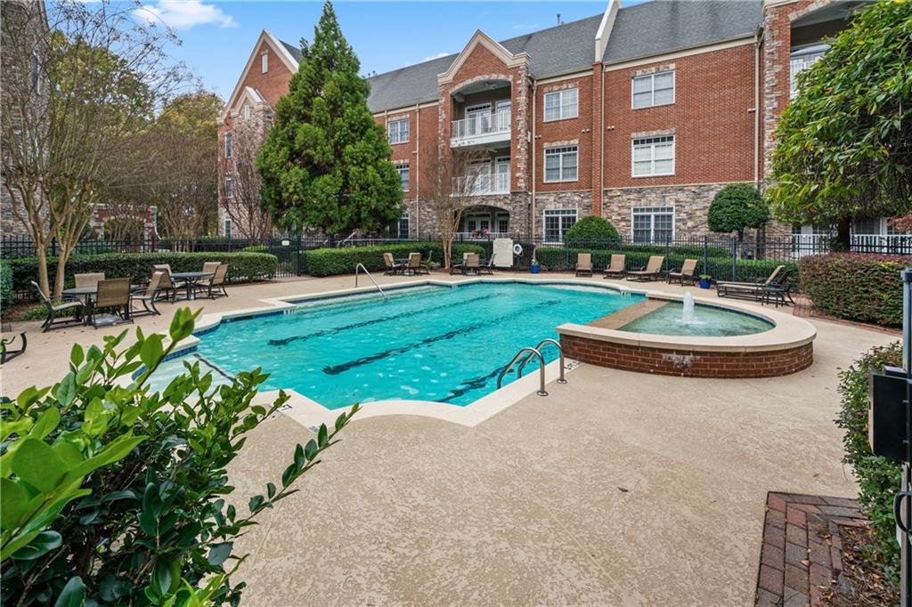 417 Clairemont Avenue Unit 109