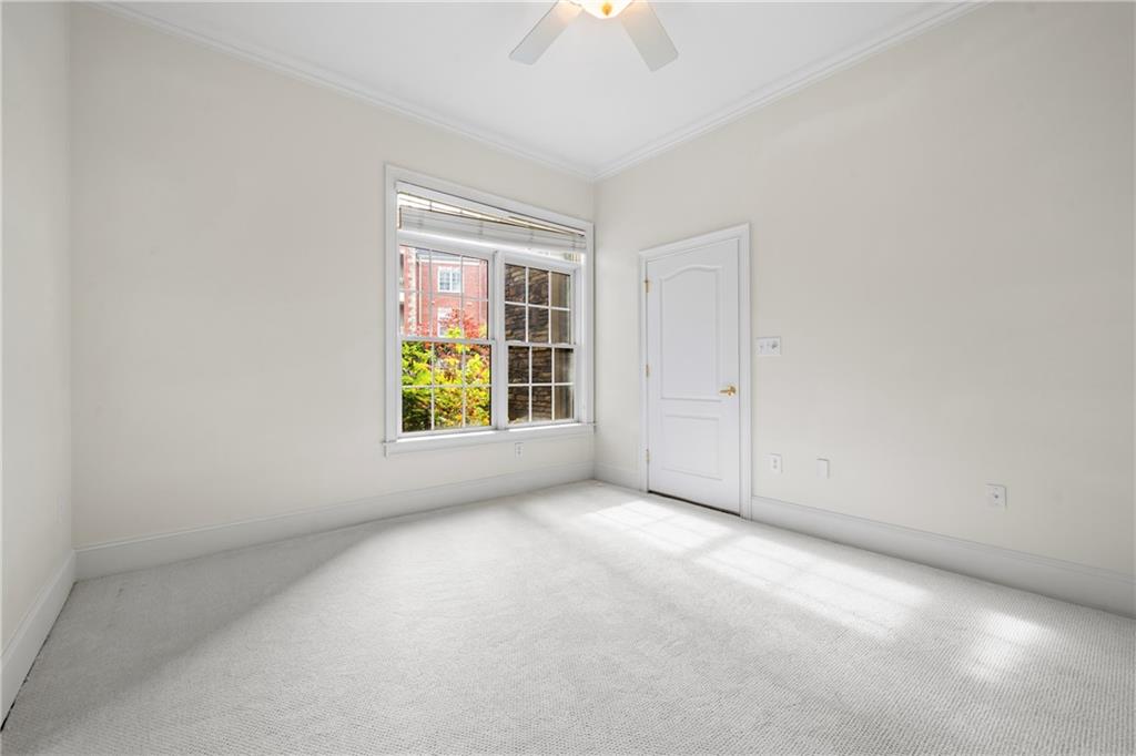 417 Clairemont Avenue Unit 109