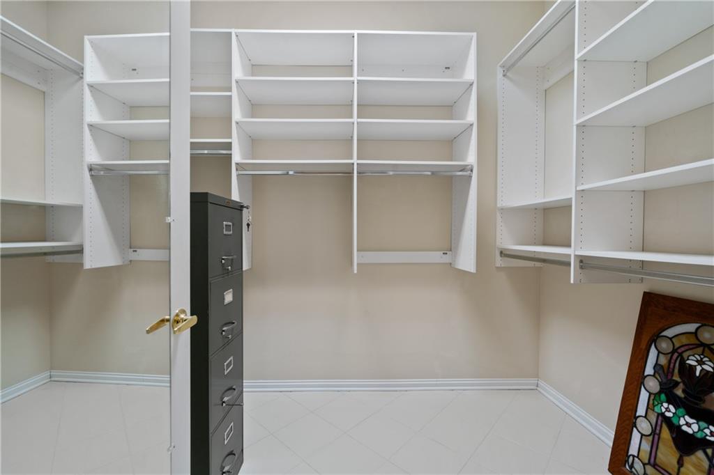 417 Clairemont Avenue Unit 109