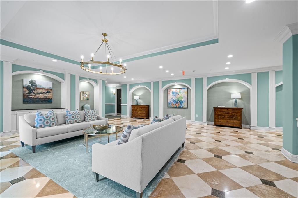 417 Clairemont Avenue Unit 109