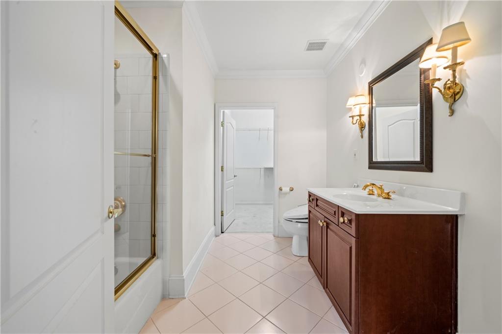 417 Clairemont Avenue Unit 109