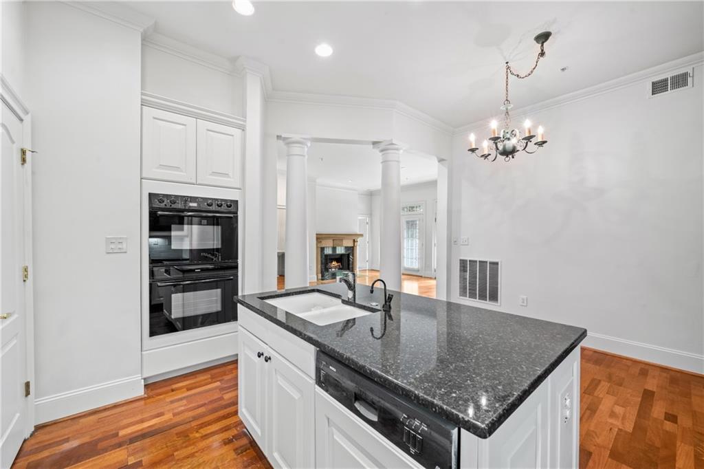 417 Clairemont Avenue Unit 109