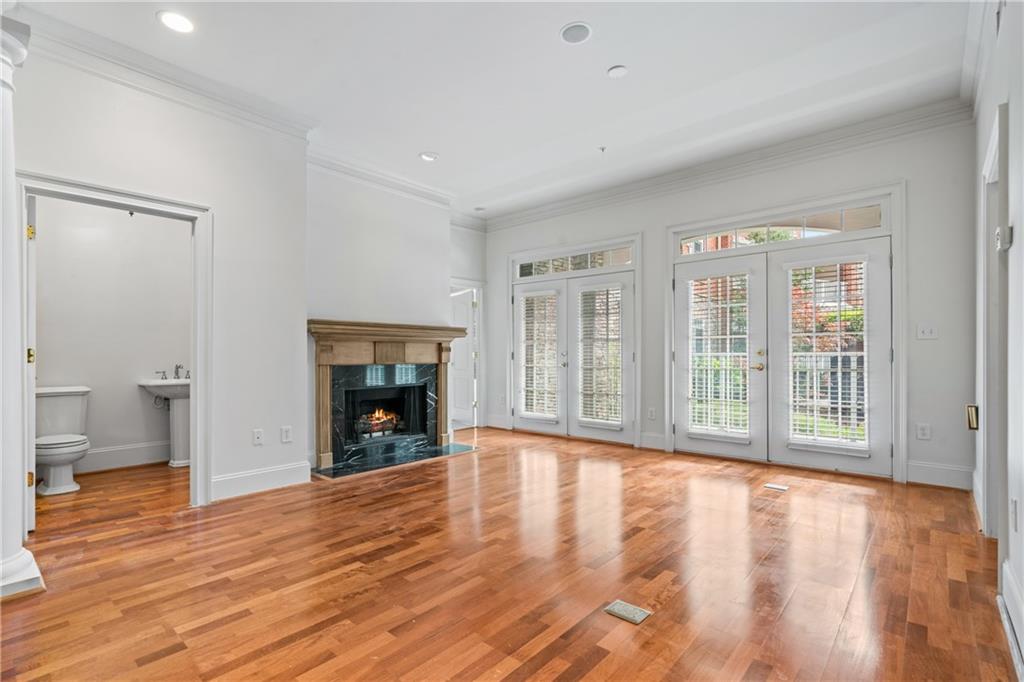 417 Clairemont Avenue Unit 109