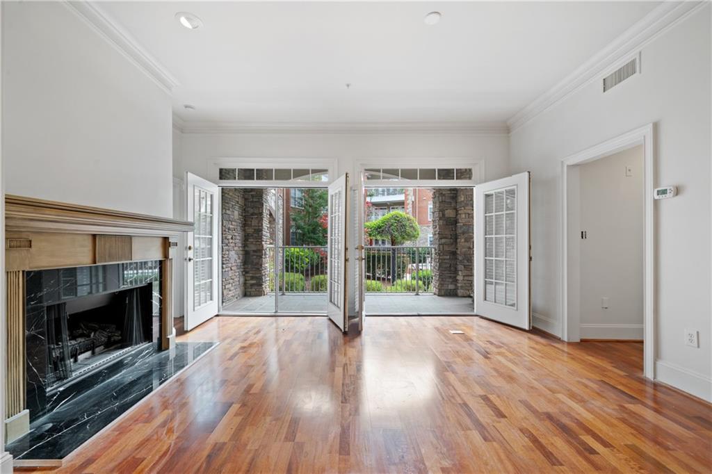 417 Clairemont Avenue Unit 109