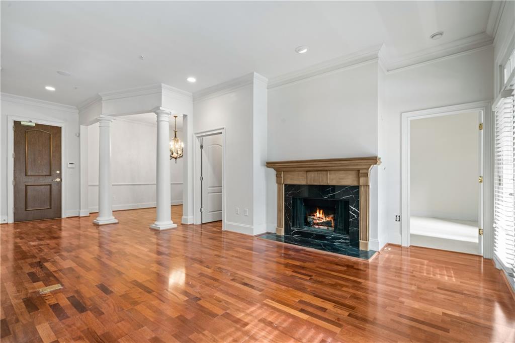 417 Clairemont Avenue Unit 109