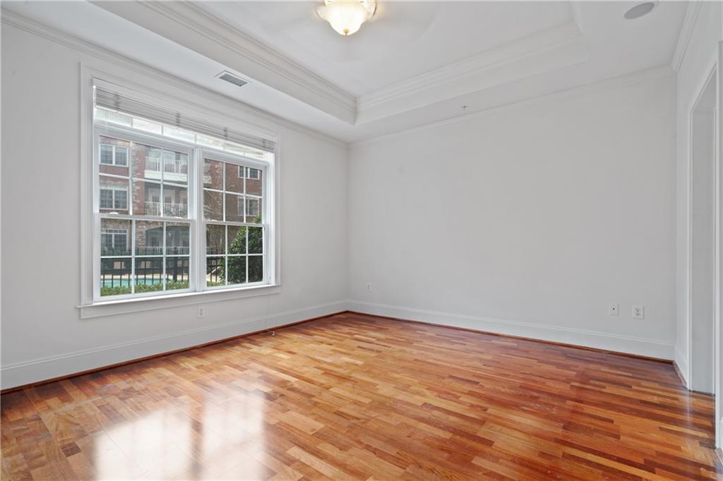 417 Clairemont Avenue Unit 109