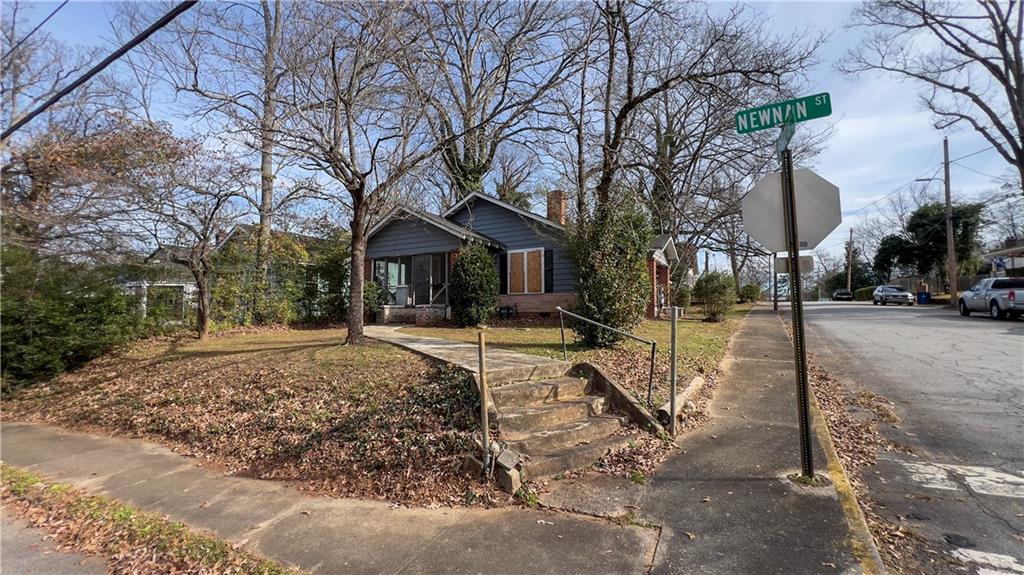 2204 Newnan Street