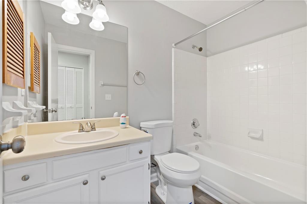 6623 Sevenoaks Drive