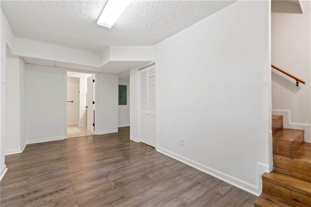 112 Cedar Valley Drive