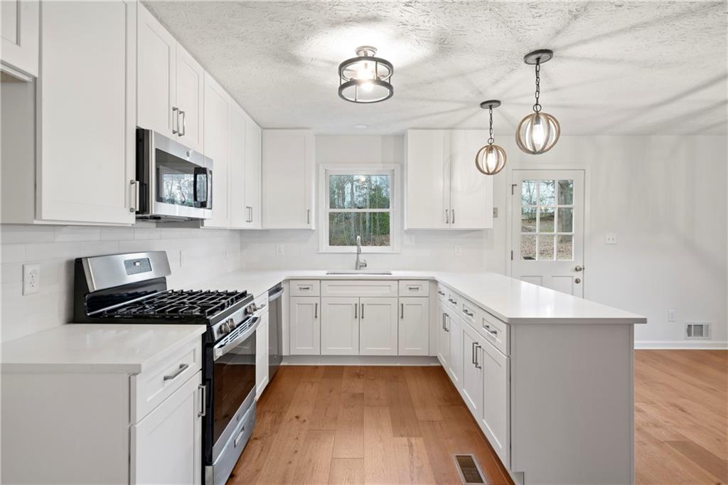 112 Cedar Valley Drive