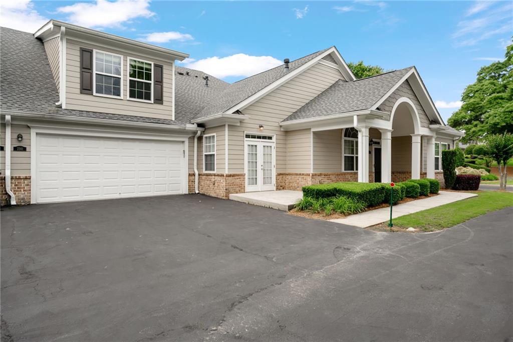 2561 Grapevine Circle Unit 104