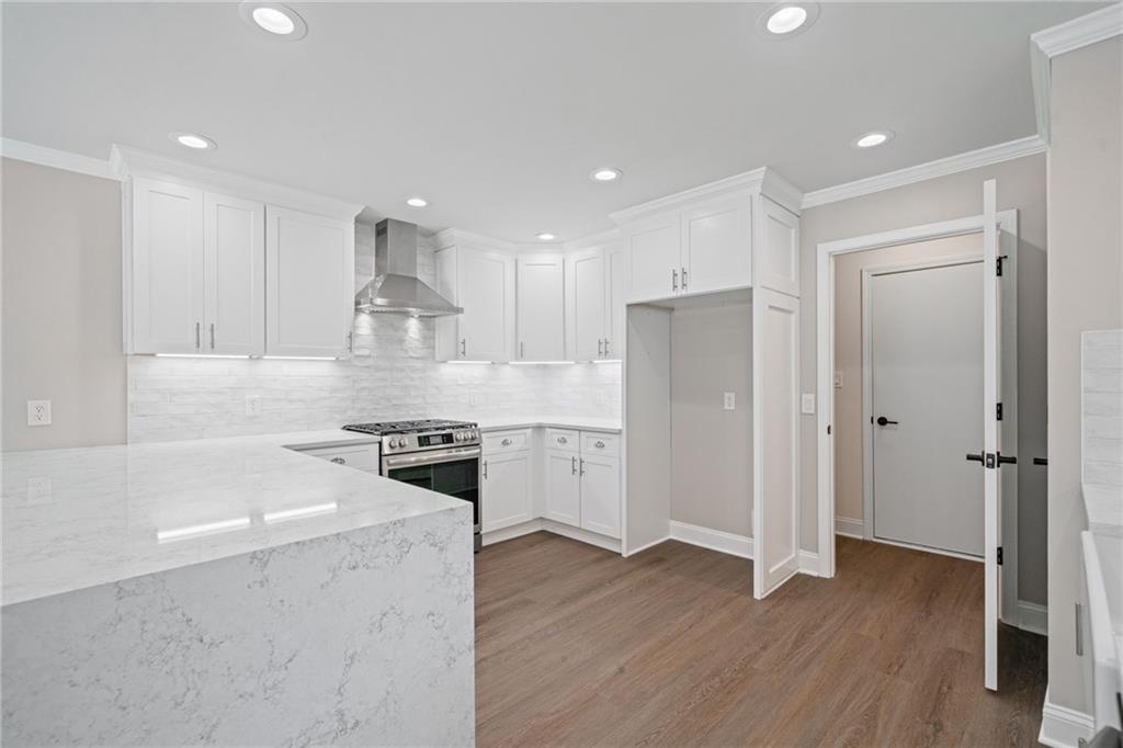 425 Greenmont Walk Court