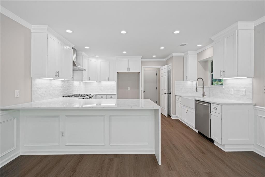 425 Greenmont Walk Court